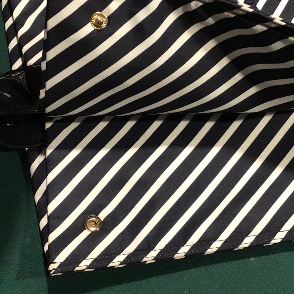 Tory Burch Hand Bag - Picture 11 of 14